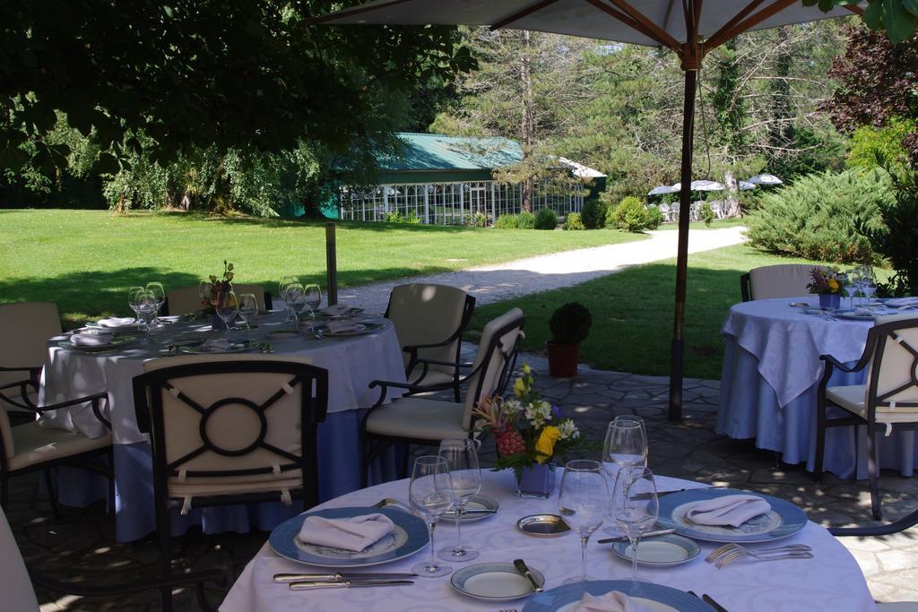Hostellerie Restaurant Les Gorges De L'Aveyron Bruniquel Экстерьер фото